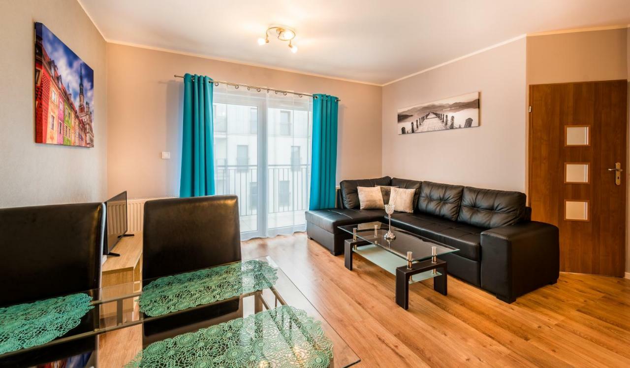 Apartament B&F Garbary Poznan Business & Family - Parking Exterior photo