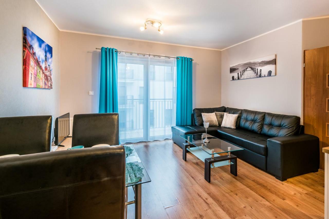 Apartament B&F Garbary Poznan Business & Family - Parking Exterior photo