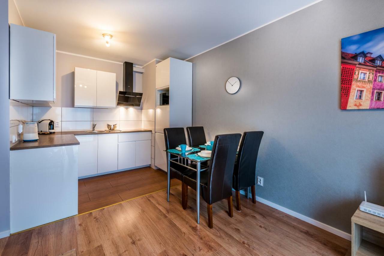 Apartament B&F Garbary Poznan Business & Family - Parking Exterior photo